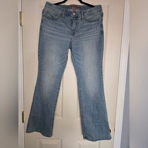 Women's Light Blue Jeans